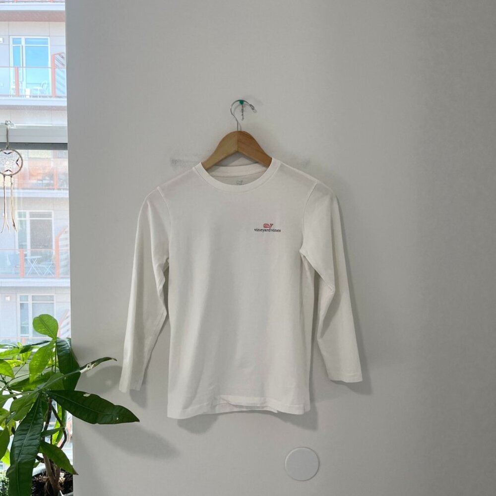 Vineyard Vines Boy's White Whale Logo Long Sleeve Top Size Medium